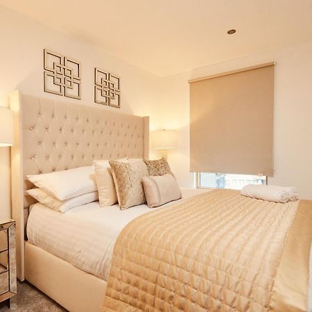 Deluxe City Apt, Beautiful River View,Free Parking No Balcony Leeds  Eksteriør billede