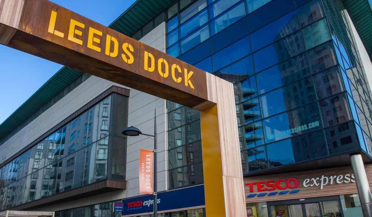 Deluxe City Apt, Beautiful River View,Free Parking No Balcony Leeds  Eksteriør billede